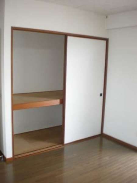 UKUMASI Asahi Mansion 1R Apartment for Rent in Naha, Okinawa - Thumbnail 2
