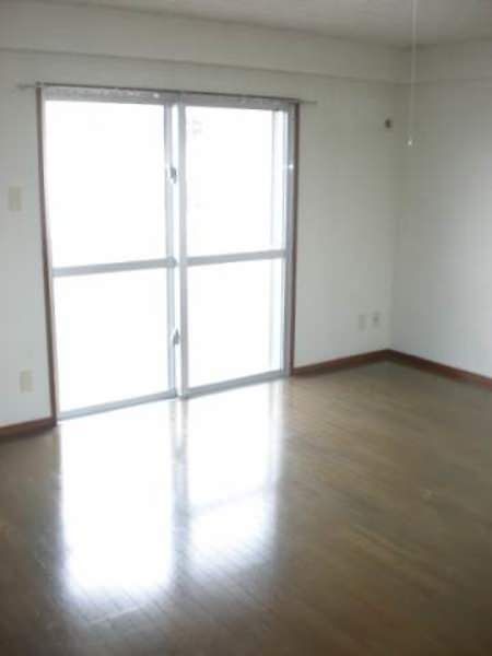 UKUMASI Asahi Mansion 1R Apartment for Rent in Naha, Okinawa - Thumbnail 3