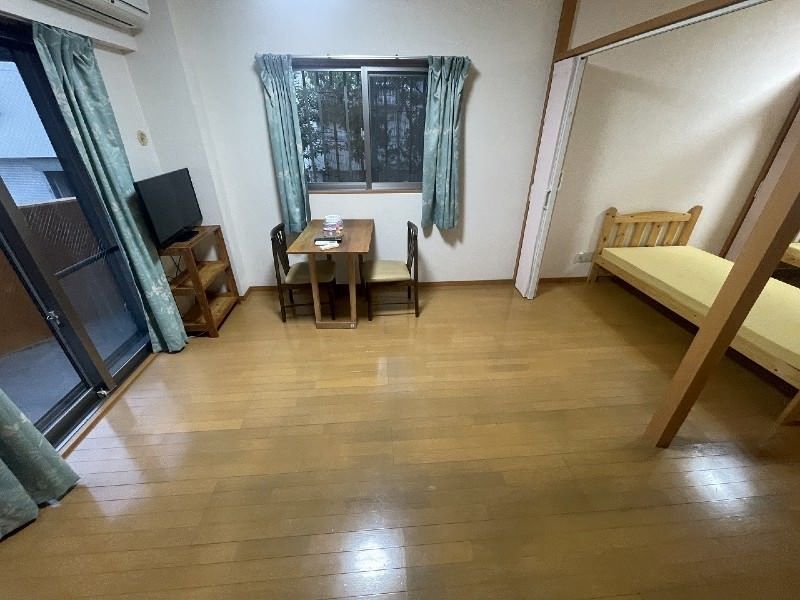 1R Apartment for Rent in Naha Wakasa, Okinawa with Parking - Thumbnail 3