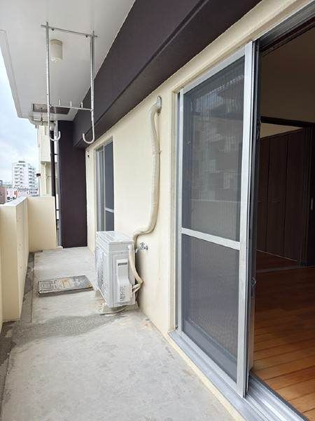 2LDK Apartment for Rent in Chatan, Okinawa with Free Internet - Thumbnail 2