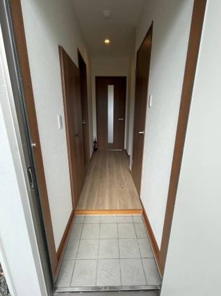Verveil M.K 2LDK Apartment for Rent in Nanjo City, Okinawa - Thumbnail 3