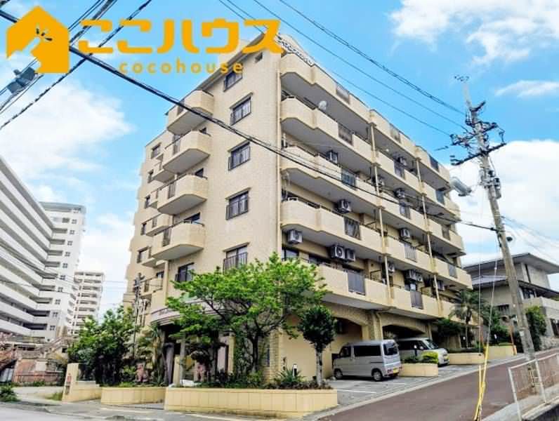 Renovated 3LDK Apartment in Naha Uehara | Lions Mansion - Thumbnail 2
