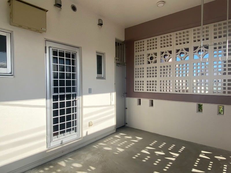SAKURAHOUSE 3LDK Apartment for Rent in Chatan, Okinawa - Thumbnail 2