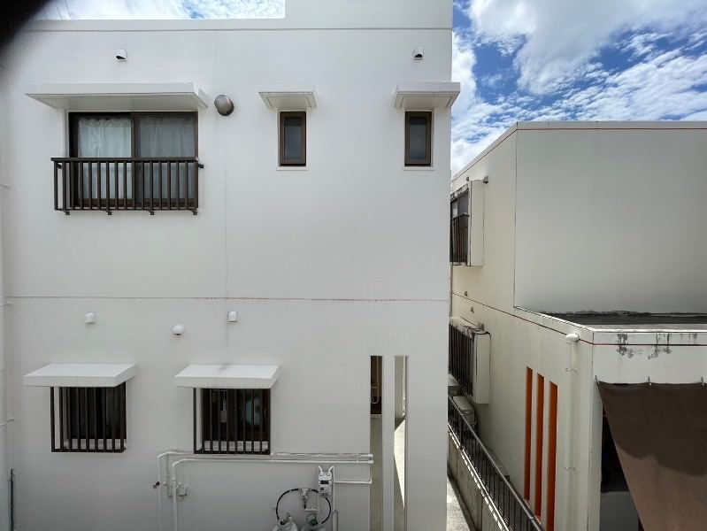 1LDK Apartment for Rent in Oku, Naha City, Okinawa - Thumbnail 2