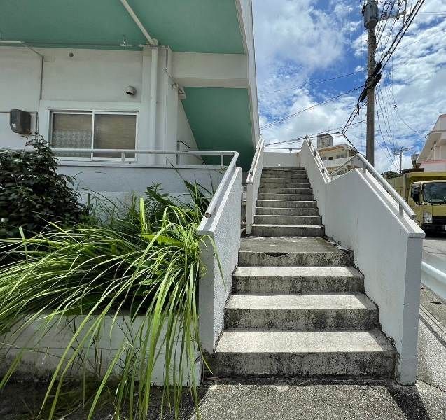 1LDK Apartment for Rent in Oku, Naha City, Okinawa - Thumbnail 3