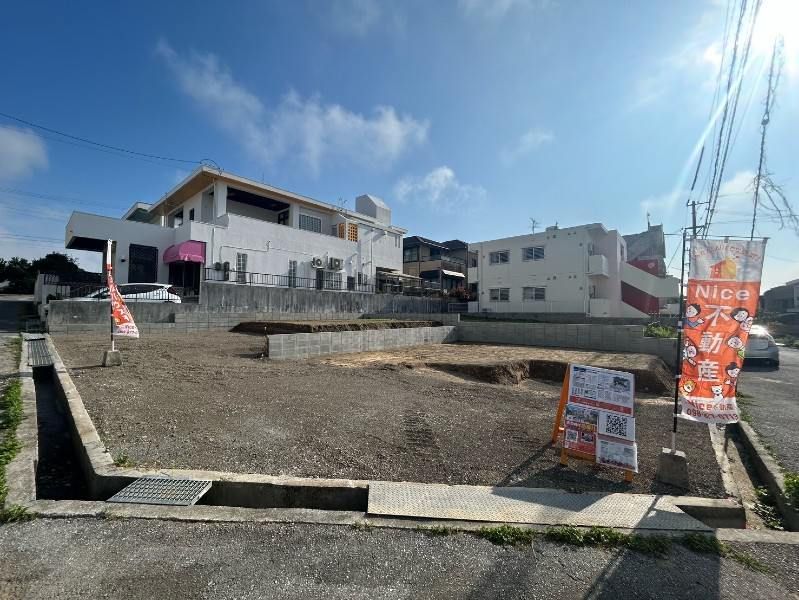 New 3LDK House for Sale in Tomigusuku, Okinawa with Parking - Thumbnail 2