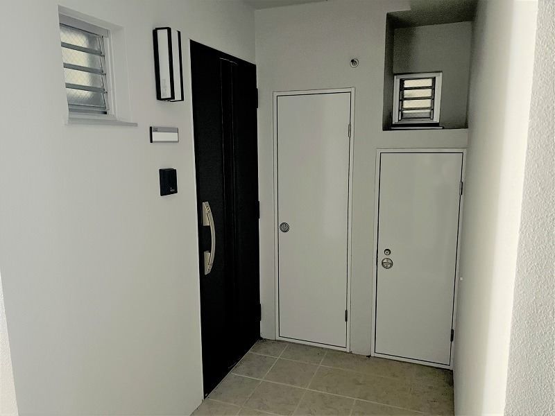 Premium Court Yogi Second 2LDK Apartment for Rent in Okinawa City - Thumbnail 4