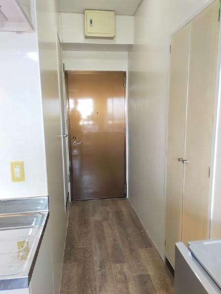 1R Studio Apartment for Sale in Matsugawa, Naha City, Okinawa - Thumbnail 4