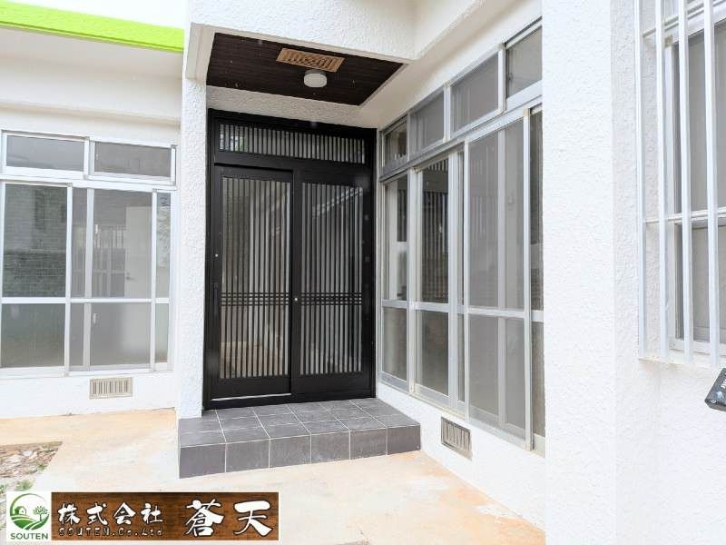 Renovated 3LDK House in Uruma City, Okinawa – 80m2 with Large Garden - Thumbnail 2