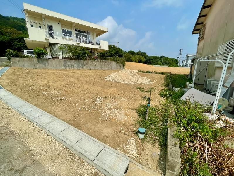 Land for Sale in Ishigaki, Okinawa - 412 sqm Ocean View Plot - Thumbnail 3