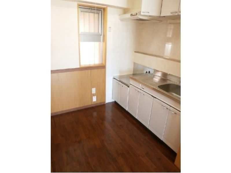 1LDK Apartment for Rent in Tomigusuku, Okinawa with Free Internet - Thumbnail 4