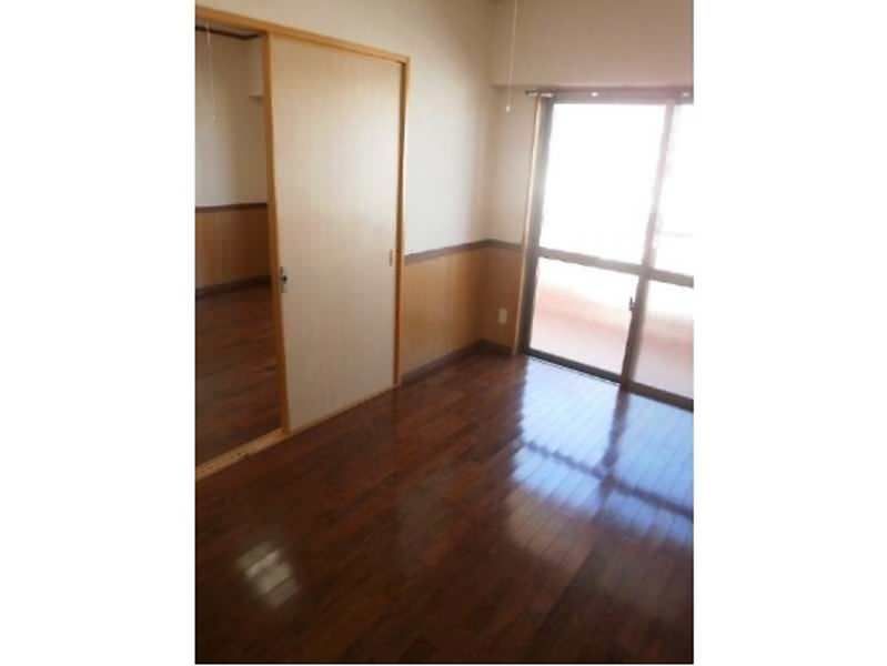 1LDK Apartment for Rent in Tomigusuku, Okinawa with Free Internet - Thumbnail 3