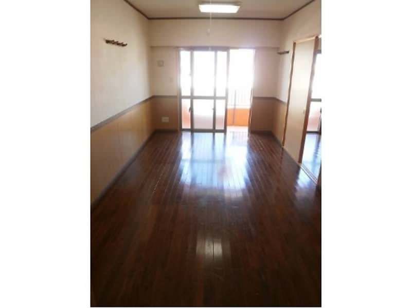 1LDK Apartment for Rent in Tomigusuku, Okinawa with Free Internet - Thumbnail 2