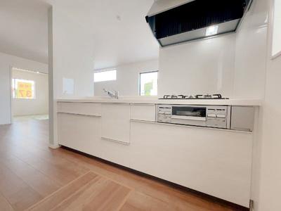 New 3LDK House in Kadena with Rooftop Balcony and Dual Parking — Image 2, Kadena, Okinawa