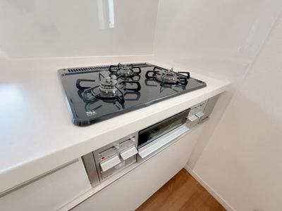 New 3LDK House in Kadena with Rooftop Balcony and Dual Parking — Image 4, Kadena, Okinawa