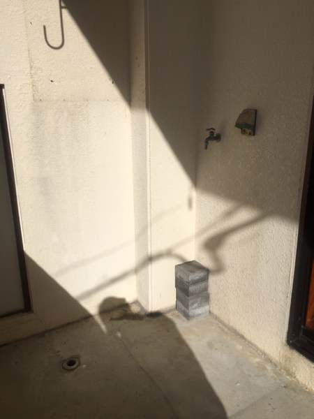 2DK Apartment with 2 Free Parking in Urasoe, Okinawa - Thumbnail 3