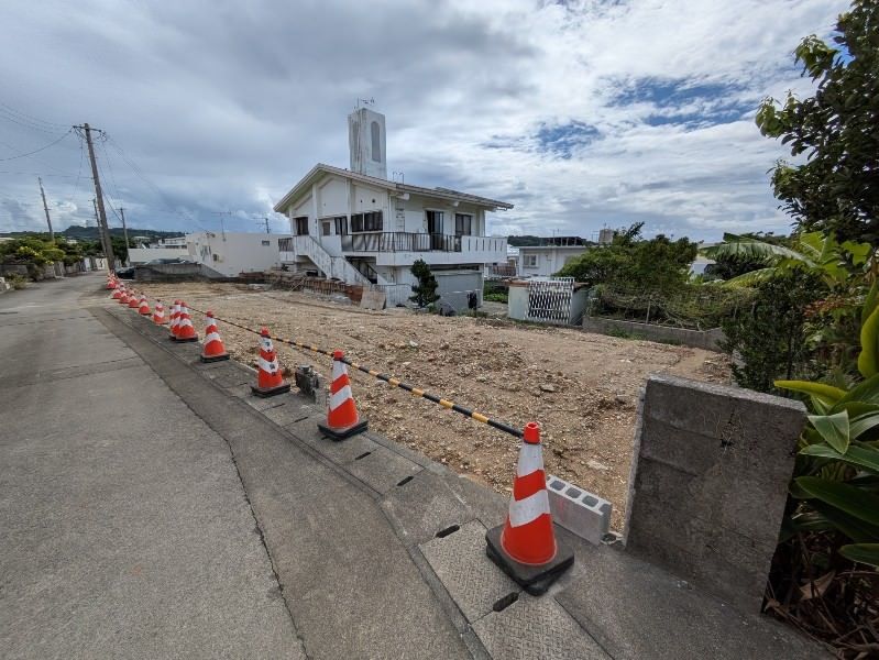 Spacious Residential Land for Sale in Itoman City, Okinawa - Thumbnail 4