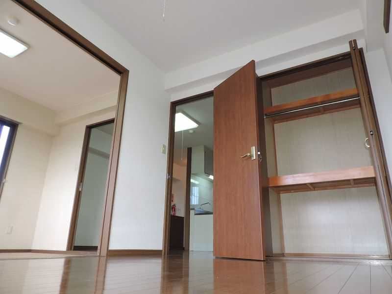 Oasis Matsugawa 2LDK Apartment for Rent in Yonabaru, Okinawa - Thumbnail 3