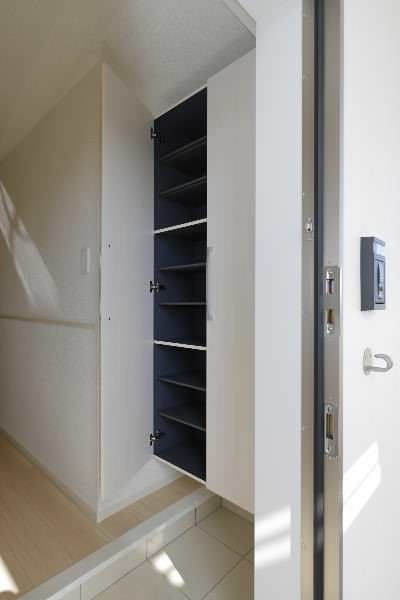 New 2LDK Apartment for Rent in Okinawa City's Momohara - Thumbnail 4