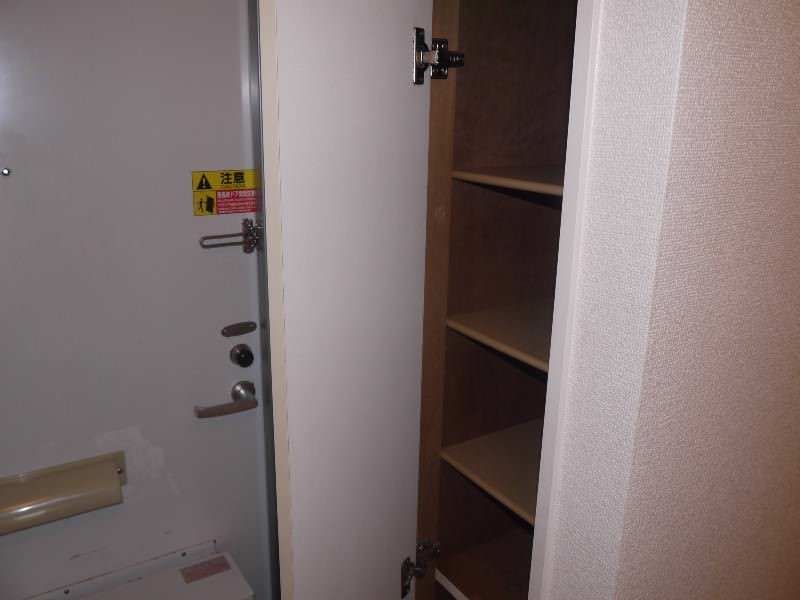 Leopalace South Oroku 1K Rental Apartment in Naha, Okinawa - Thumbnail 3