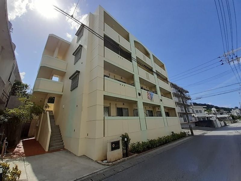 2LDK Apartment for Rent in Tomigusuku, Okinawa - Thumbnail 2