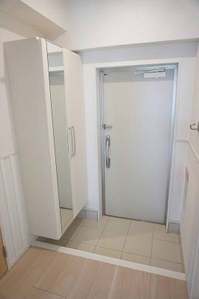 2LDK Apartment for Rent in Tomigusuku, Okinawa - Thumbnail 3