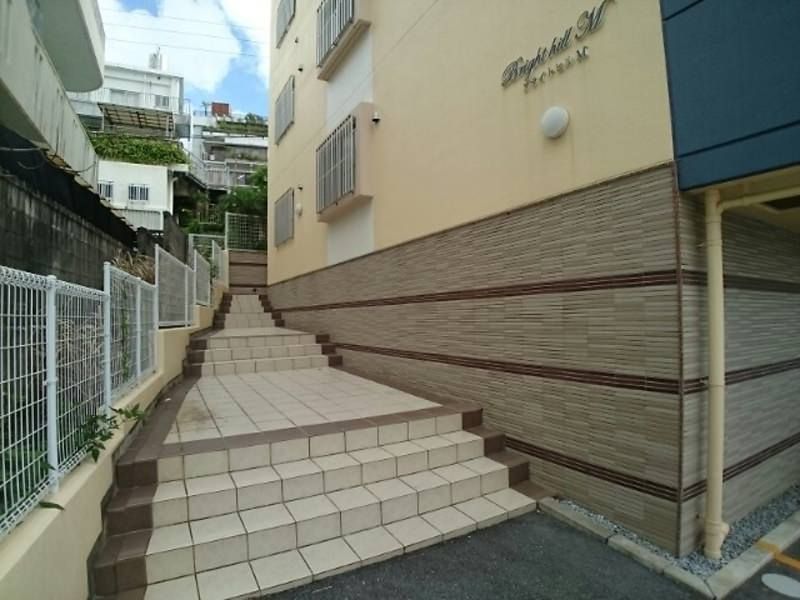 Modern 2LDK Apartment for Rent in Naha City, Okinawa - Thumbnail 3