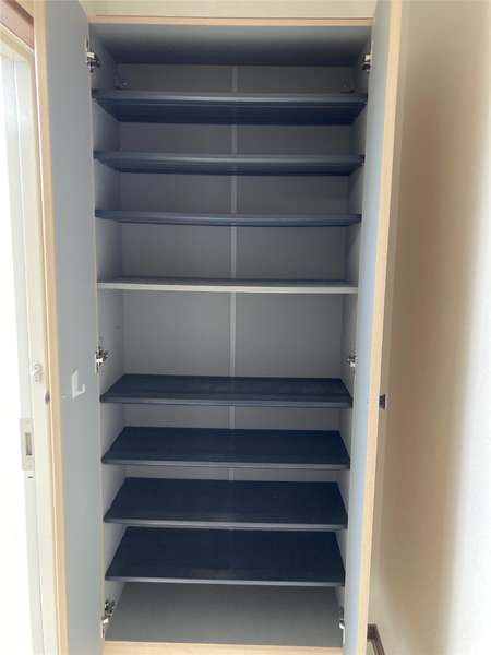 2DK Apartment for Rent in Itoman City, Okinawa - Pets Negotiable - Thumbnail 4