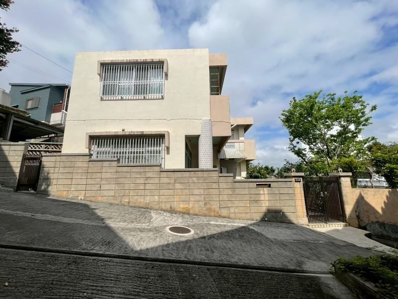 4LDK Detached House with Garden for Sale in Naha's Oroku - Thumbnail 3