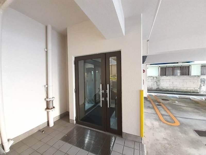 1R Apartment for Rent near Asahibashi Station, Naha - Thumbnail 3