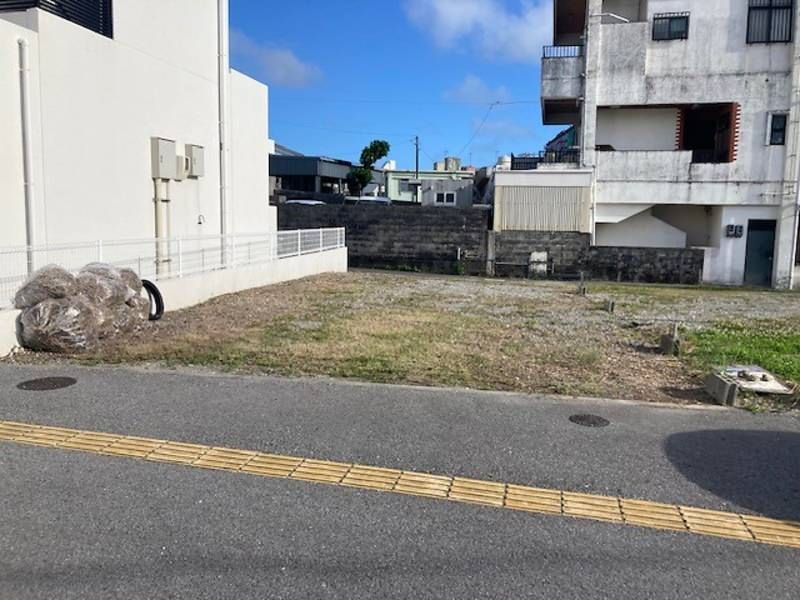 Land for Sale in Itoman, Okinawa - 97.14 sqm Plot - Thumbnail 2