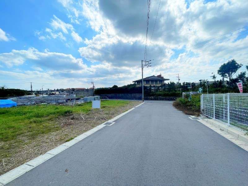 Land for Sale in Tamagusuku Chinkeihara, Nanjo City, Okinawa - Image 1