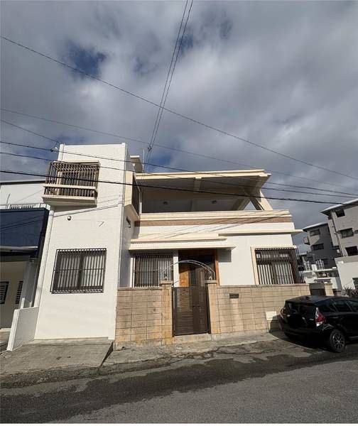 Renovated 5LDK House for Rent in Okinawa City's Yamanaka - Thumbnail 2