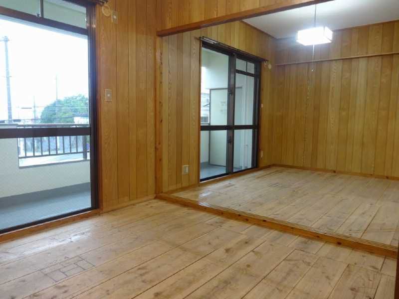 3DK Apartment for Rent in Naha City's Matsushima Area - Thumbnail 3