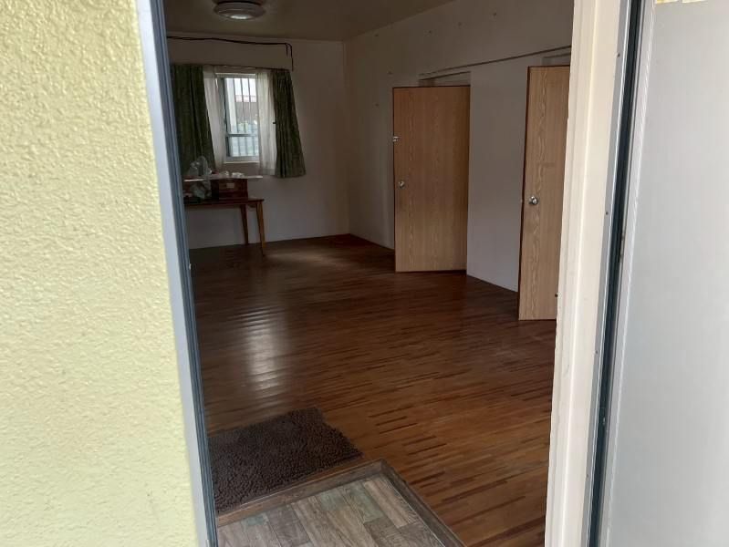 Office for Rent in Ginowan, Okinawa | 66.88 sqm with Parking - Thumbnail 4