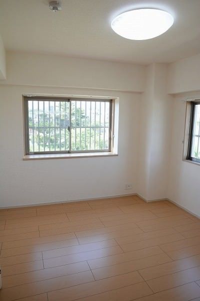 2LDK Apartment for Rent in Nanjo City, Okinawa - 57.52 sqm - Thumbnail 3