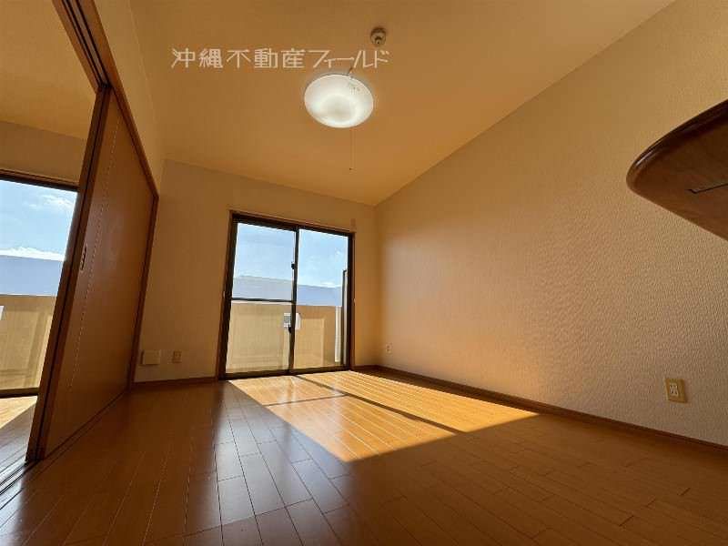 1LDK Ocean View Apartment for Rent in Ginowan, Okinawa - Thumbnail 4