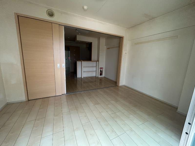 Green Hills Eiko 1DK Apartment for Rent in Uruma City, Okinawa - Thumbnail 3