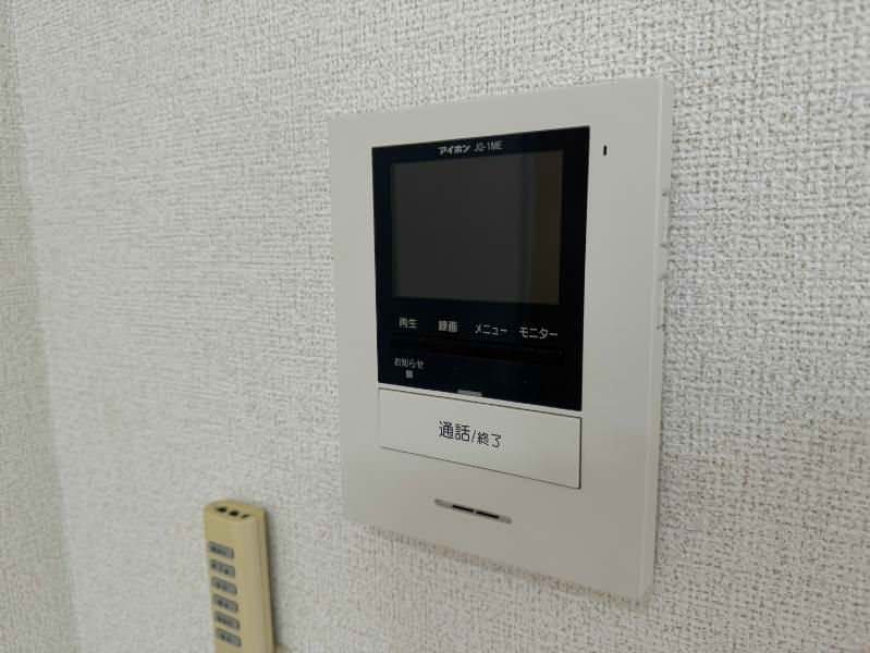 1LDK Apartment for Rent in Tomigusuku, Okinawa | 42 sqm - Thumbnail 2