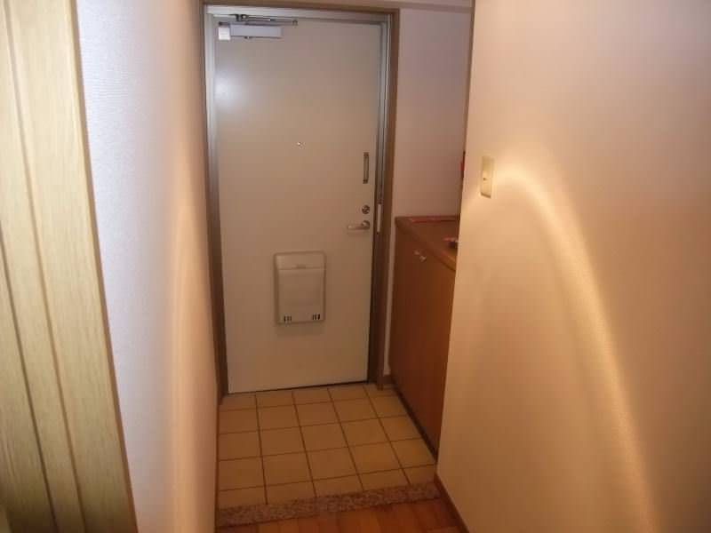 3LDK Apartment for Rent in Nakagusuku Village, Okinawa - Thumbnail 2