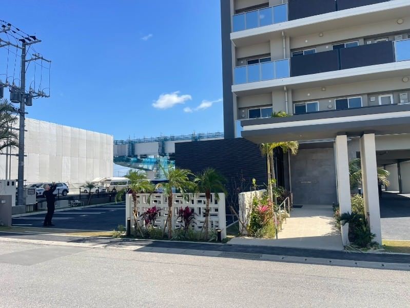 New 1LDK Apartment with Ocean View in Tomigusuku, Okinawa - Thumbnail 2