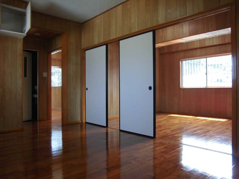 2DK Rental Apartment in Nanjo City, Okinawa - No Key Money - Thumbnail 2