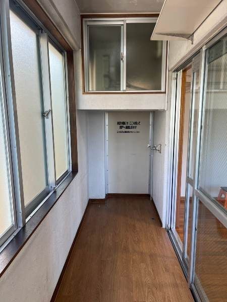 1R Apartment for Rent in Urasoe City, Okinawa - 28 sqm - Thumbnail 2