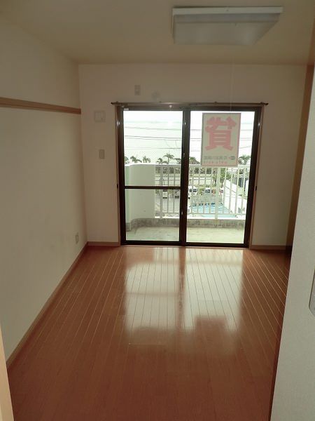 1K Ocean View Apartment for Rent in Kin Town, Okinawa - Thumbnail 3