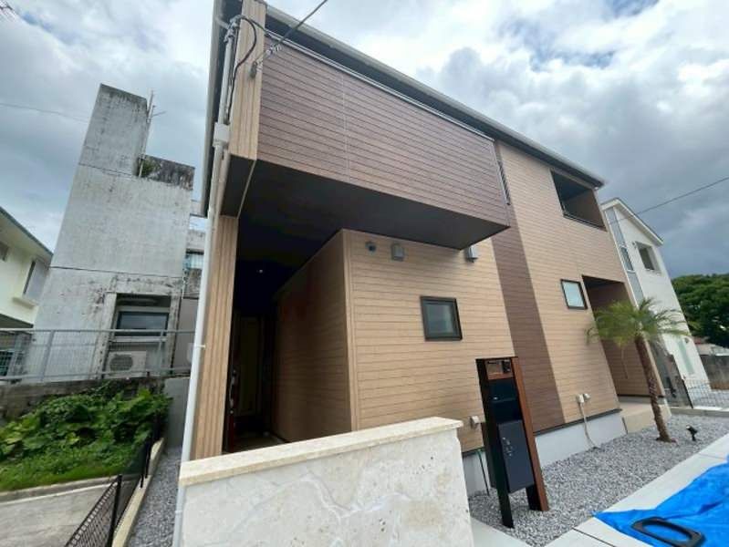 Newly Built 3LDK House for Sale in Yomitan Village, Okinawa - Thumbnail 3