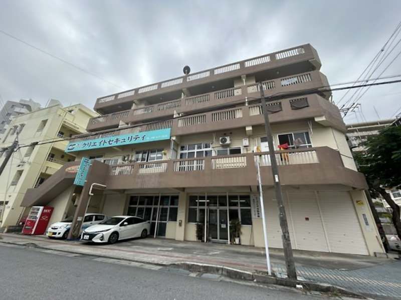 Sun Sun Home 2DK Rental Apartment in Naha, Okinawa - Thumbnail 3