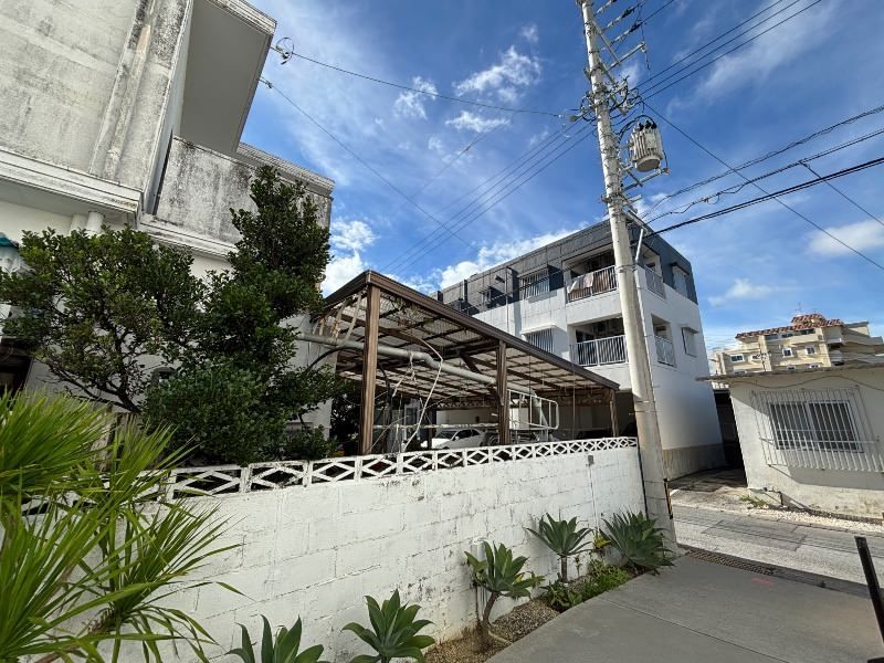 3LDK House for Sale in Chatan, Okinawa - 80.15㎡ - Thumbnail 2