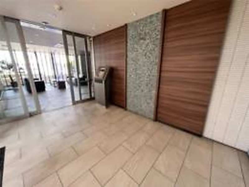 2LDK Rental Apartment in Toyosaki, Tomigusuku, Okinawa - Thumbnail 3