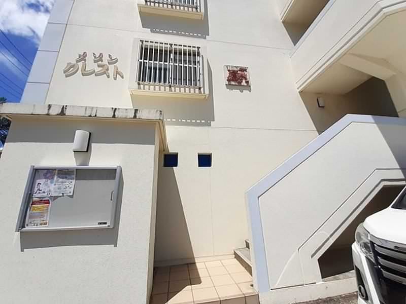 Modern 2LDK Apartment for Rent in Uruma, Okinawa - Thumbnail 2