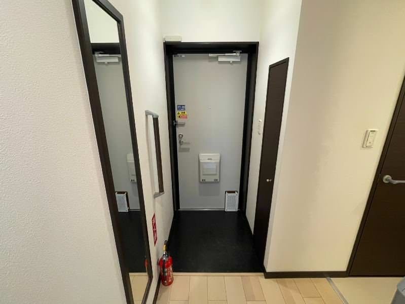 Clayno Happiness Okinawa City Misato 1K Furnished Apartment for Rent - Thumbnail 3